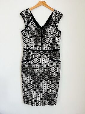 Adrianna Papell Black White Geometric Print Sheath Dress